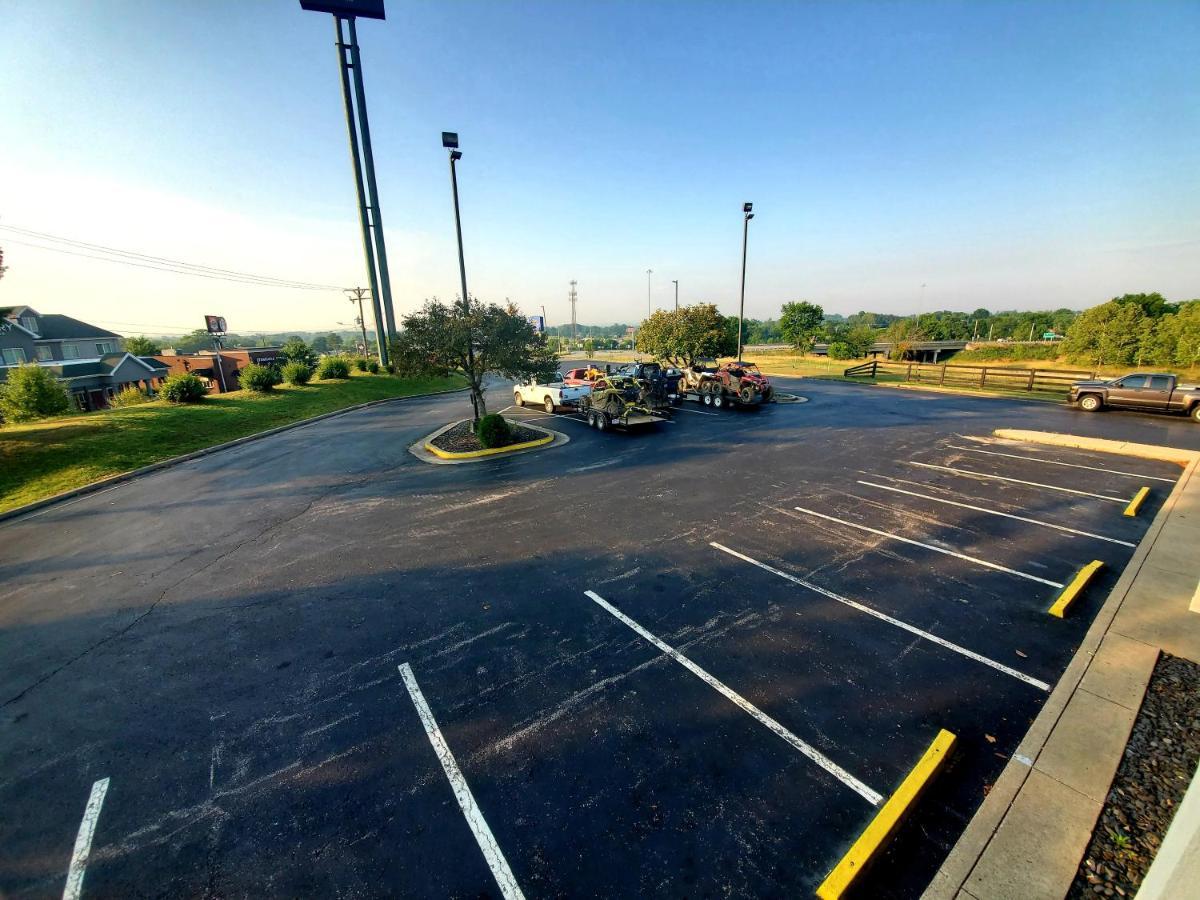 Baymont By Wyndham London Ky Motel Exterior photo